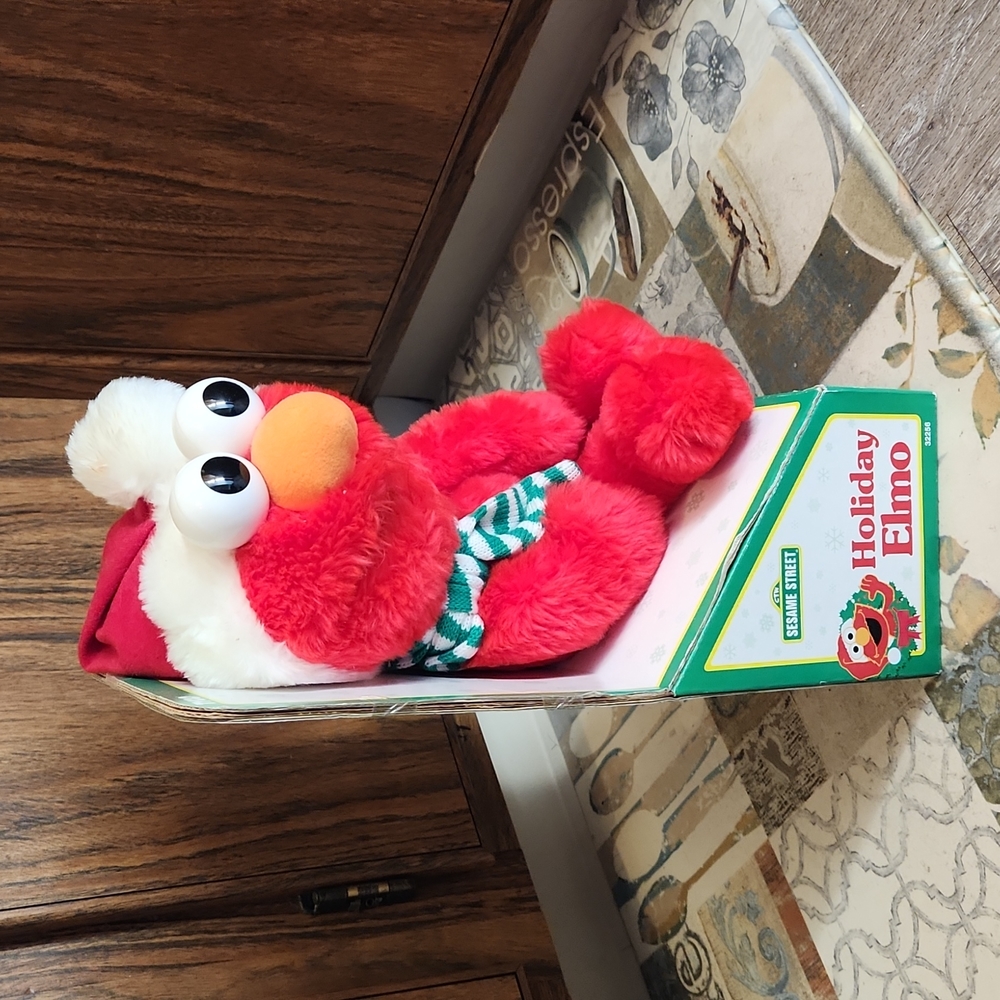 Sesame Street  Holiday Elmo in box. - Picture 2 of 6